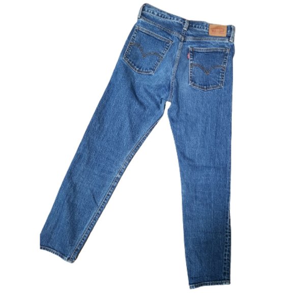 Levi's High Waisted Jeans - Picture 2 of 8